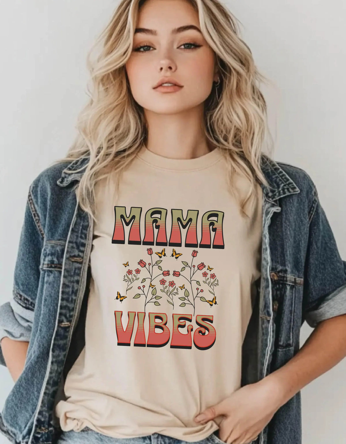 Mom Est 2024 Groovy Retro TShirt